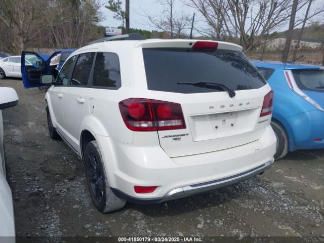 3C4PDCGB8LT272525 Dodge Journey Crossroad