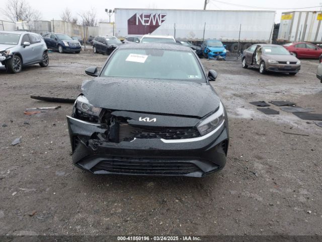 3KPF24AD8PE662939 KIA Forte Lxs