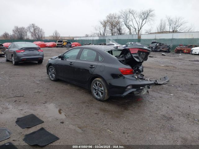 3KPF24AD8PE662939 KIA Forte Lxs