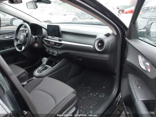 3KPF24AD8PE662939 KIA Forte Lxs