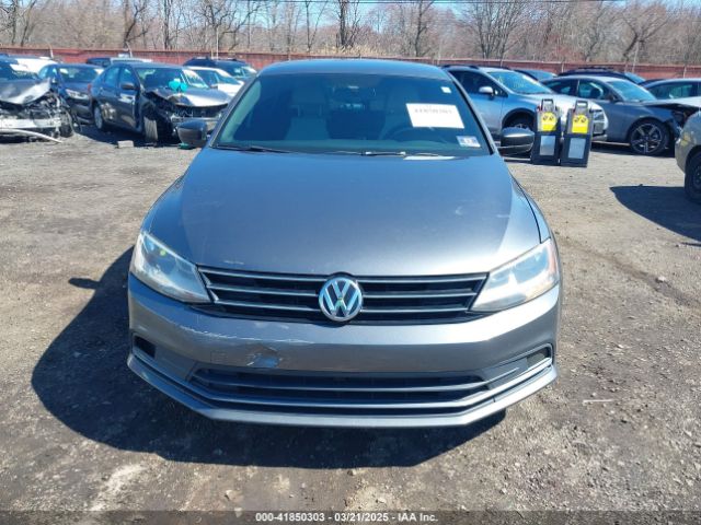 3VWD17AJ1GM286511 Volkswagen Jetta 1.8t Sport