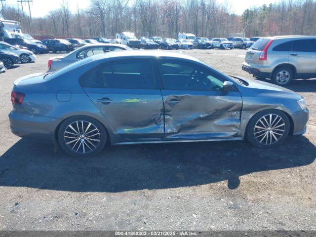 3VWD17AJ1GM286511 Volkswagen Jetta 1.8t Sport