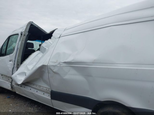 W1Y40CHYXMT057917 Mercedes-Benz Sprinter 2500 High Roof I4