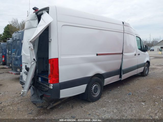 W1Y40CHYXMT057917 Mercedes-Benz Sprinter 2500 High Roof I4