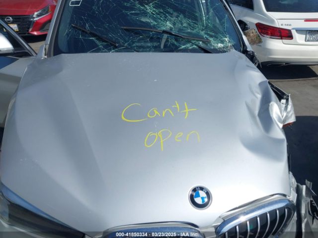 2018 BMW X1 WBXHT3Z34J4A67015 Photo 9