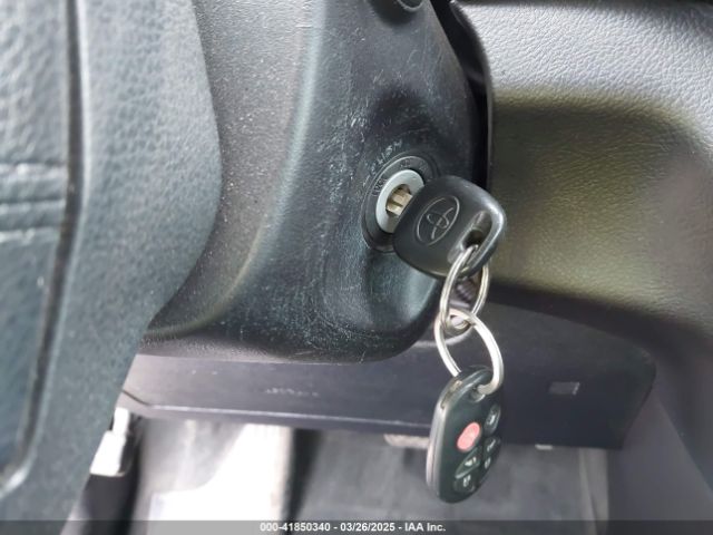 5TDXZ3DC4JS961452 Toyota Sienna Se 8 Passenger