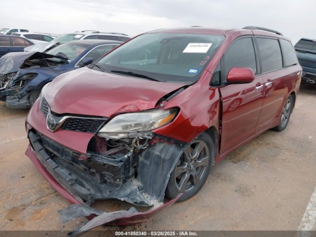 5TDXZ3DC4JS961452 Toyota Sienna Se 8 Passenger