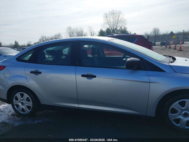 1FADP3E2XGL366085 Ford FOCUS S