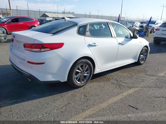 5XXGT4L39KG354457 KIA Optima Lx
