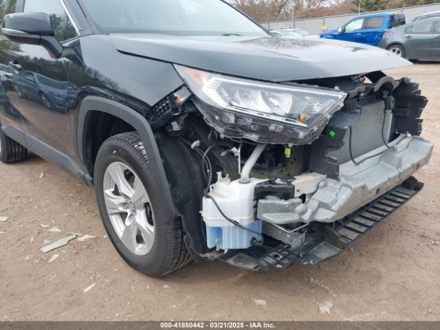 2T3P1RFV8LC061598 Toyota Rav4 Xle