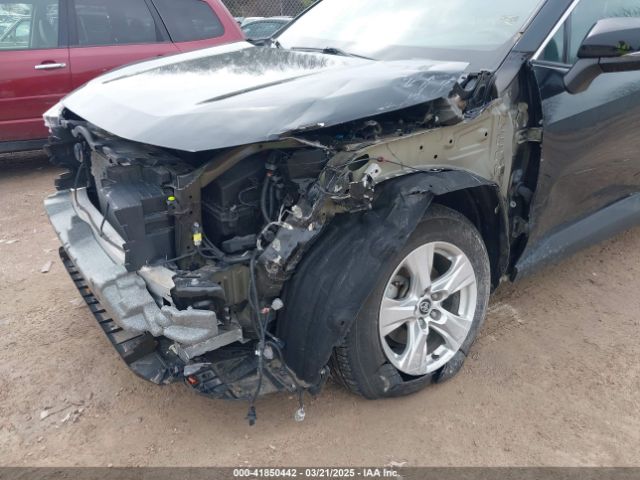 2T3P1RFV8LC061598 Toyota Rav4 Xle