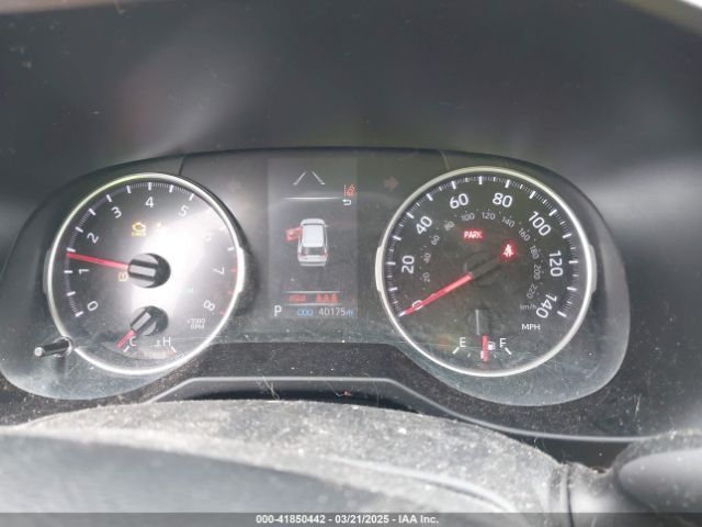 2T3P1RFV8LC061598 Toyota Rav4 Xle