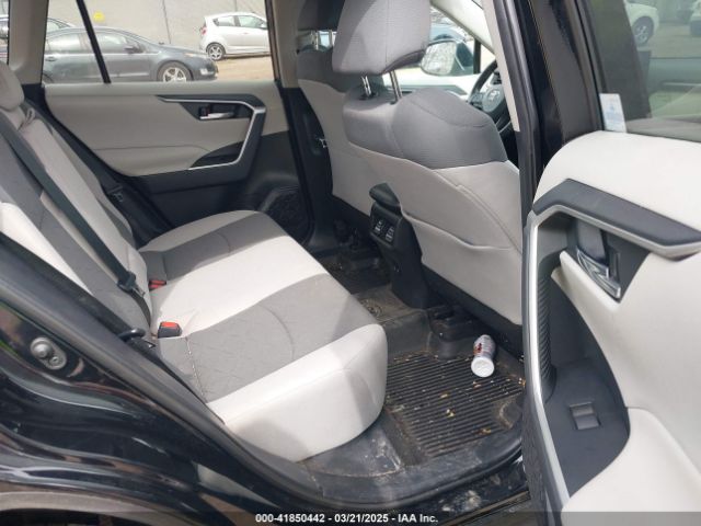 2T3P1RFV8LC061598 Toyota Rav4 Xle