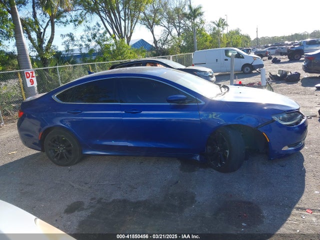 Chrysler 200 Limited 2015 1C3CCCAB5FN729682 Image 13