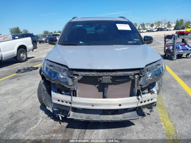 5FNYF6H88NB060695 Honda Pilot Awd Trailsport