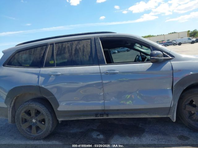 5FNYF6H88NB060695 Honda Pilot Awd Trailsport