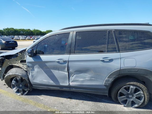5FNYF6H88NB060695 Honda Pilot Awd Trailsport