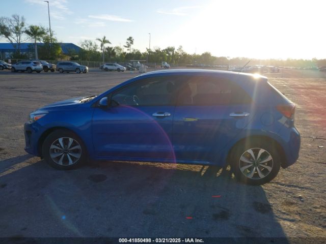 3KPA25AD6NE483733 KIA Rio 5-door S