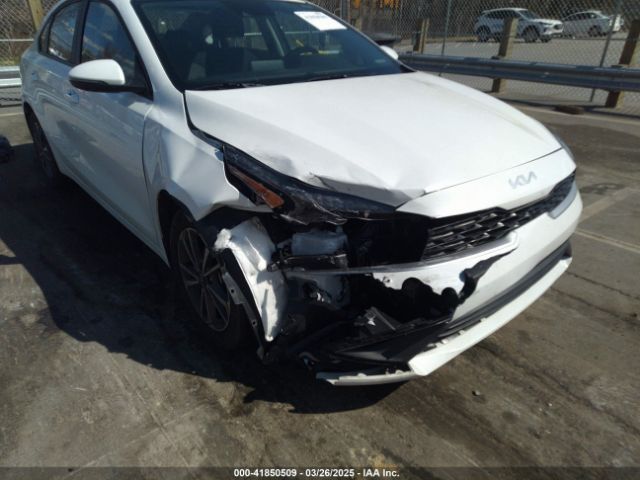 3KPF24AD5PE637982 KIA Forte Lxs