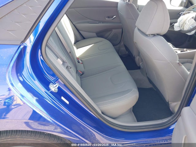 KMHLM4DJ7RU108483 Hyundai Elantra Hybrid Blue