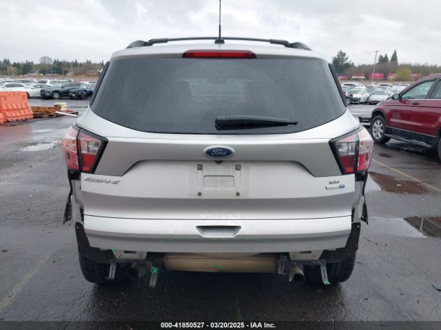 1FMCU9GD0JUA58579 Ford ESCAPE SE