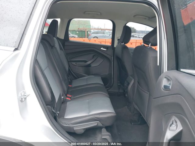 1FMCU9GD0JUA58579 Ford ESCAPE SE