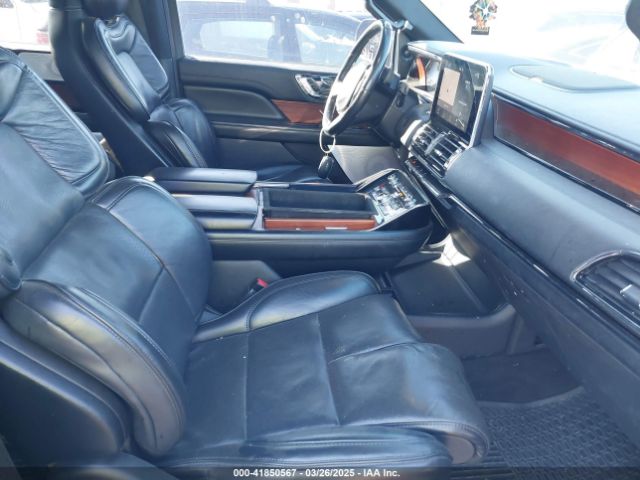 5LMJJ3LT3KEL26205 Lincoln Navigator L Reserve