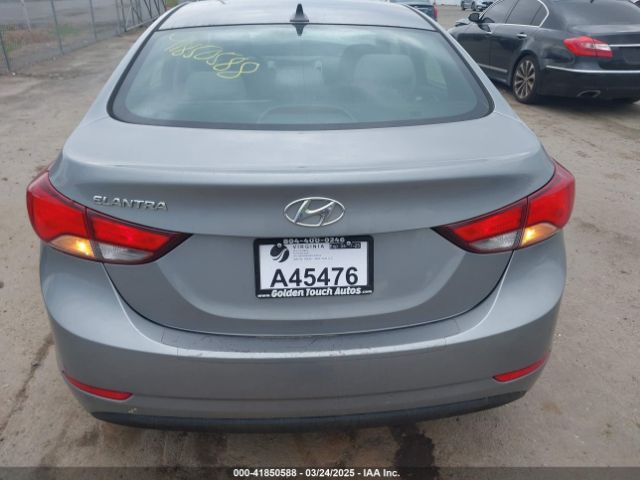 KMHDH4AE9FU235070 Hyundai ELANTRA SE