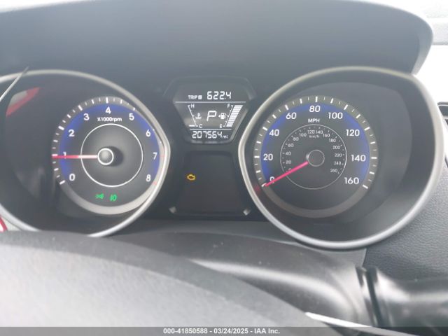 KMHDH4AE9FU235070 Hyundai ELANTRA SE