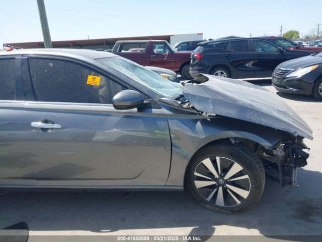 1N4BL4DV8NN381738 Nissan Altima Sv Fwd
