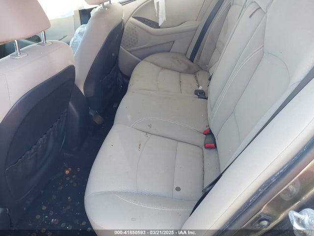 5XXGM4A7XEG289092 KIA Optima Lx