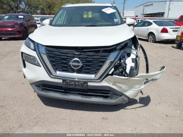 5N1BT3BA0PC848097 Nissan Rogue Sv Fwd
