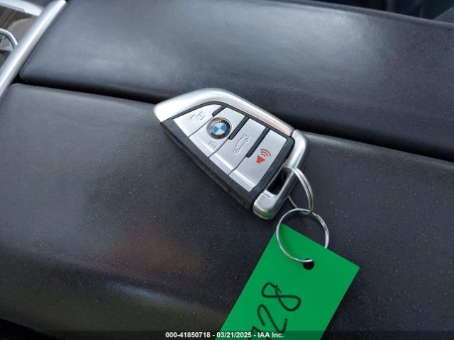 2020 BMW X7 5UXCW2C09L9A03600 Photo 10