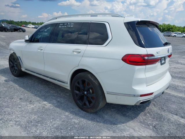 2020 BMW X7 5UXCW2C09L9A03600 Photo 2