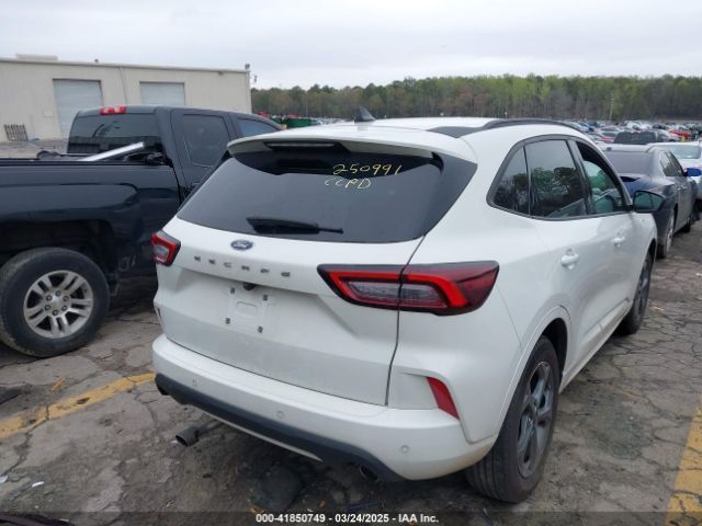 2023 FORD ESCAPE 1FMCU0MN6PUA90843 Photo 3