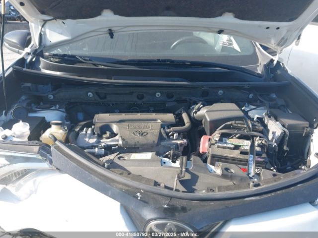 JTMNFREV7HJ140792 Toyota RAV4 SE