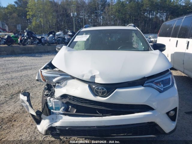 JTMNFREV7HJ140792 Toyota RAV4 SE