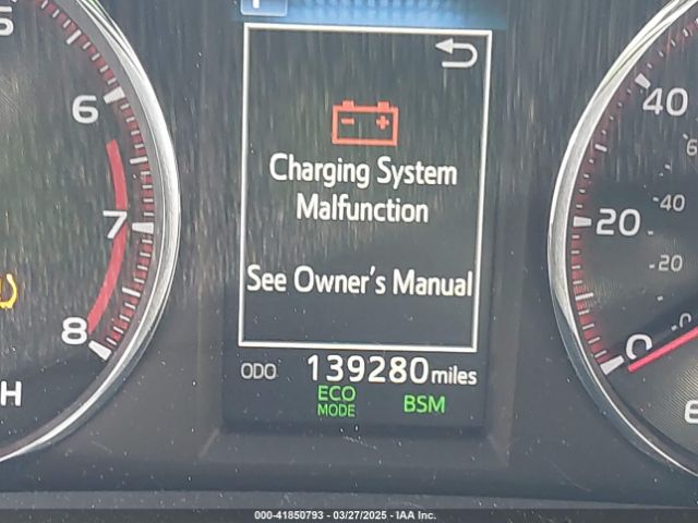 JTMNFREV7HJ140792 Toyota RAV4 SE