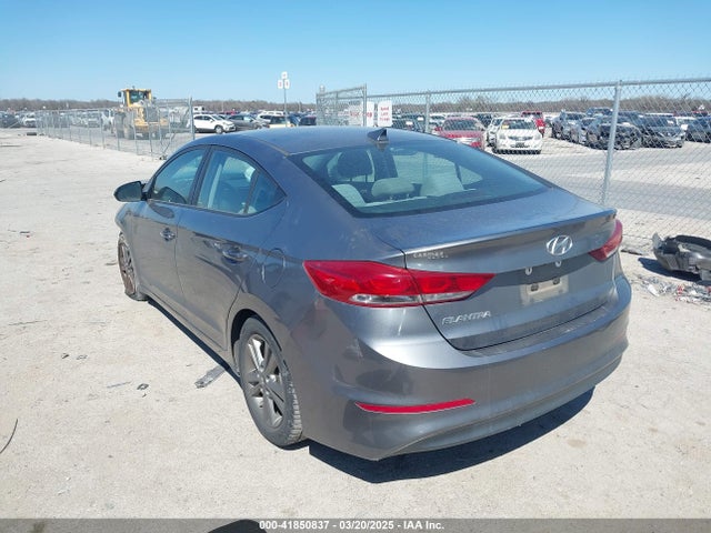 5NPD84LF3JH248832 Hyundai ELANTRA SEL
