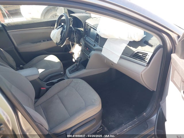 5NPD84LF3JH248832 Hyundai ELANTRA SEL