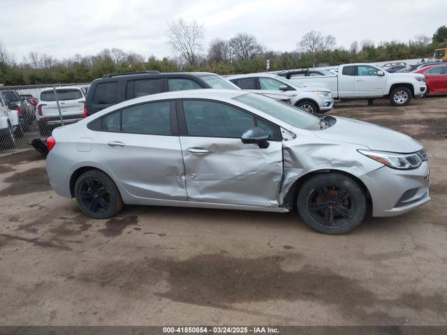 1G1BC5SM1H7135416 Chevrolet Cruze Ls Auto