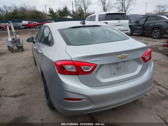 1G1BC5SM1H7135416 Chevrolet Cruze Ls Auto