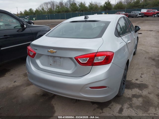 1G1BC5SM1H7135416 Chevrolet Cruze Ls Auto