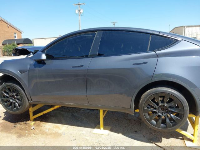 7SAYGDEE0NF387512 Tesla Model Y Long Range Dual Motor All-wheel Drive