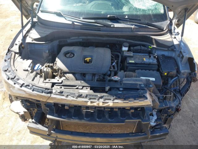KNDJ23AU6P7856986 KIA SOUL LX