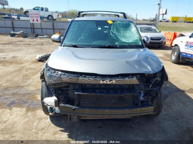 KNDJ23AU6P7856986 KIA SOUL LX