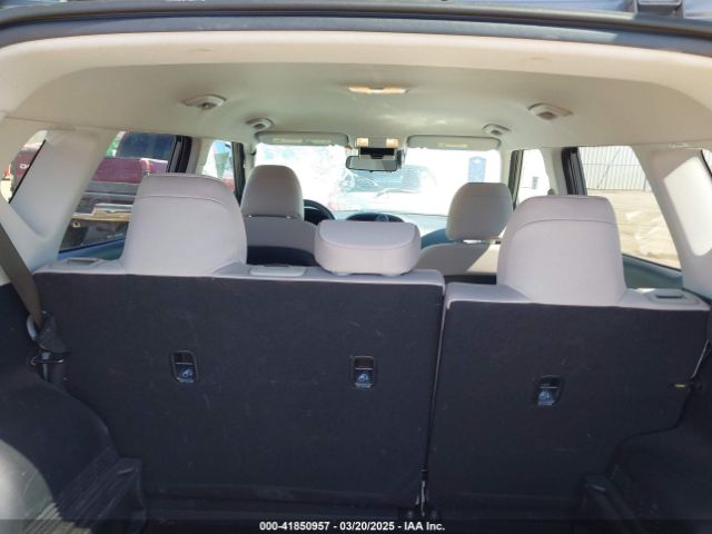 KNDJ23AU6P7856986 KIA SOUL LX