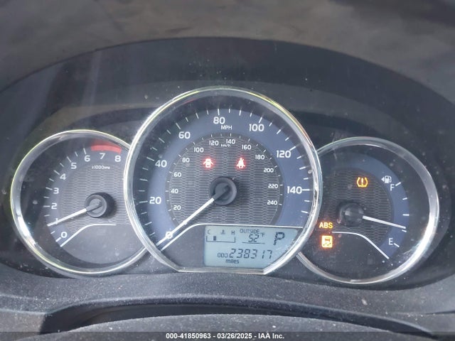 2T1BURHE6FC300125 Toyota COROLLA LE