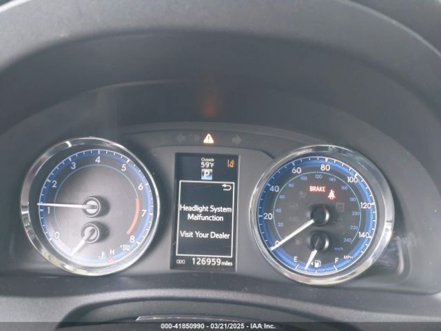 2T1BURHE6JC015949 Toyota COROLLA SE