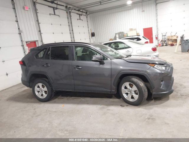 2T3P1RFV3MW238302 Toyota Rav4 Xle